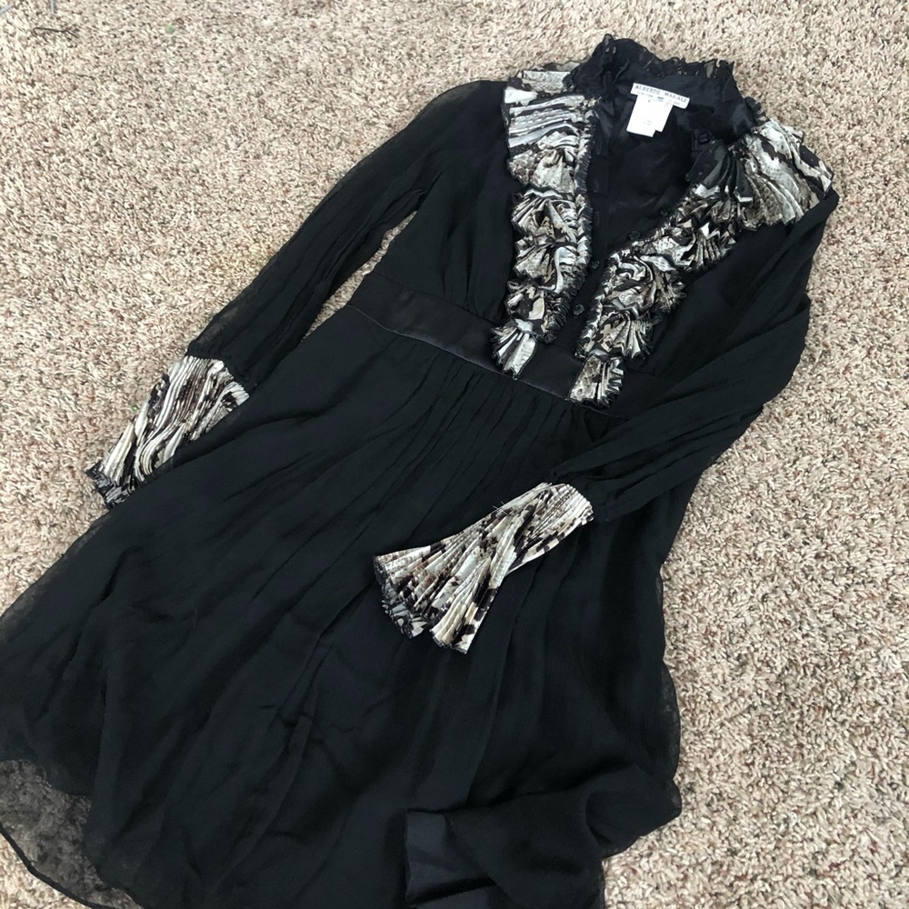 Alberto Makali front ruffles crinkle sheer dress - Picture 3 of 10